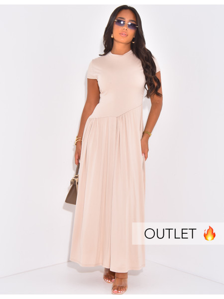 Fließendes Kleid mit kurzen Ärmeln und geraffter Taille