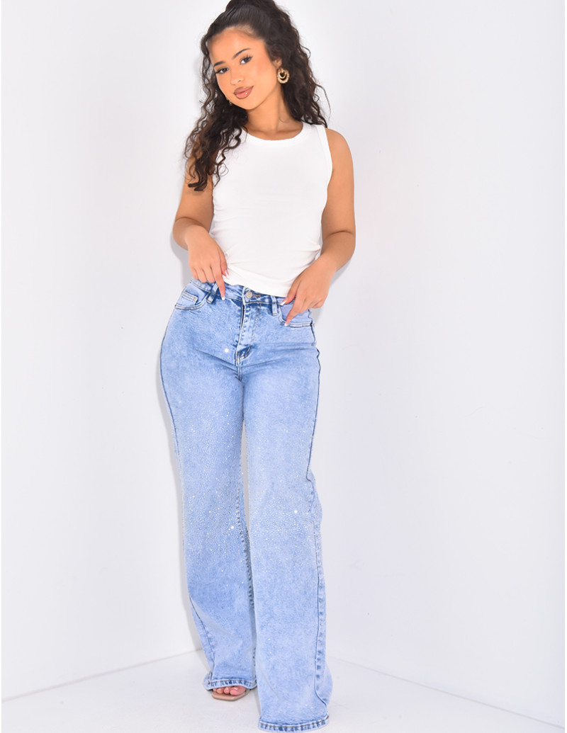 Stretchy straight-leg jeans...