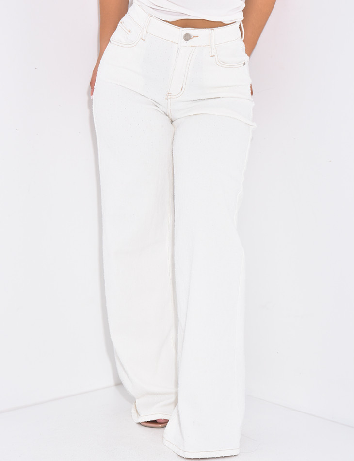 High-waisted jeans, straight fit, destroy effect