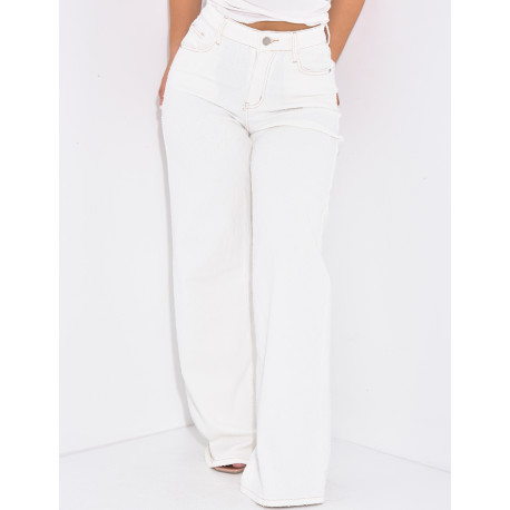 High-waisted jeans, straight fit, destroy effect
