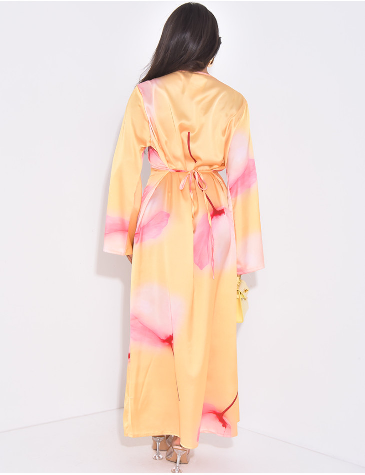 Robe longue en satin à motif à nouer dans le dos