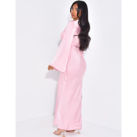 Sehr langes Kleid aus Premium-Satin zum Binden.