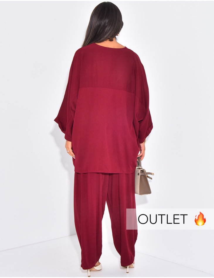 Ensemble pantalon droit et blouse col v en tissu fluide