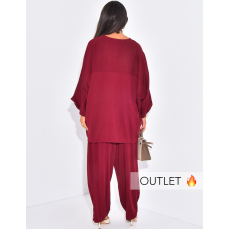 Ensemble pantalon droit et blouse col v en tissu fluide