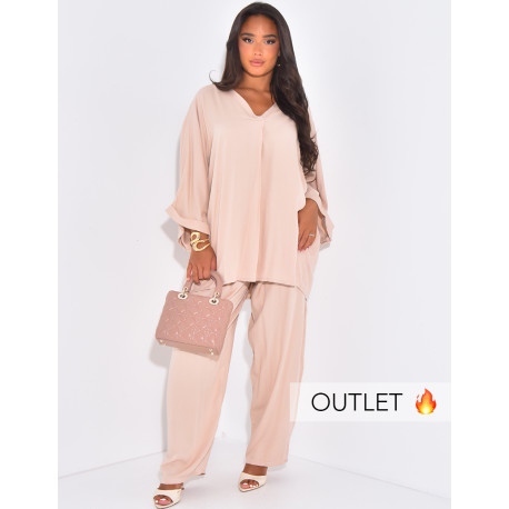 Set aus Hose mit geradem Bein und Bluse mit V-Ausschnitt aus fließendem Stoff