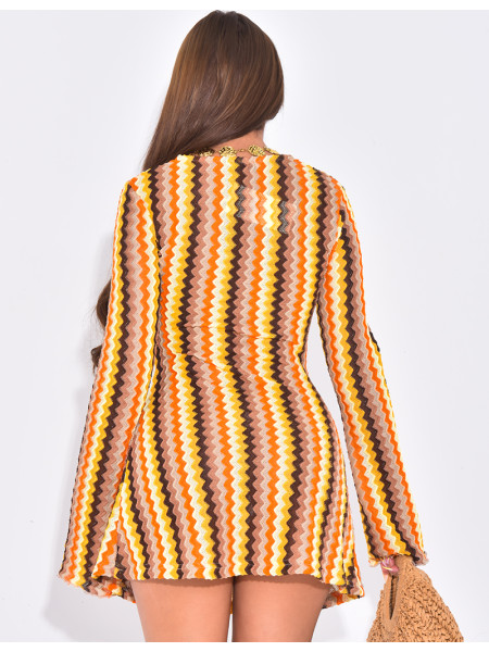 Mehrfarbiges Häkel-Minikleid mit V-Ausschnitt