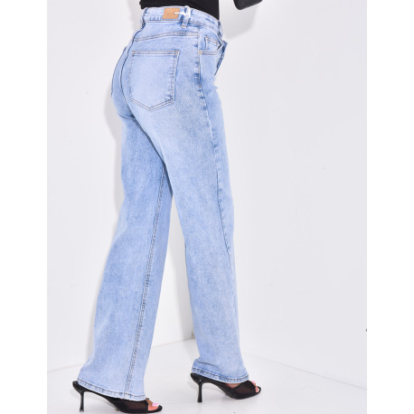 Jeans coupe droite délavé à boutonnière asymétrique