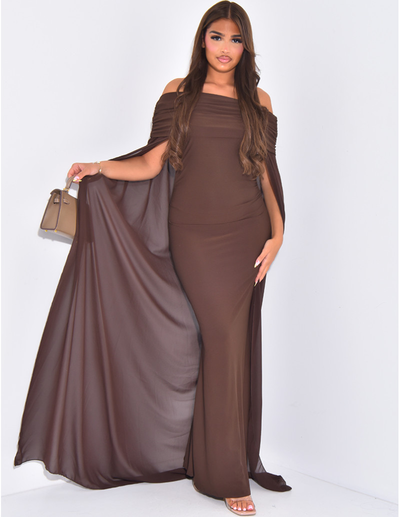 Kleid mit freien Schultern...