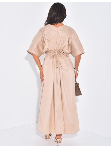Langes, bauschiges Baumwollkleid mit Bindeband