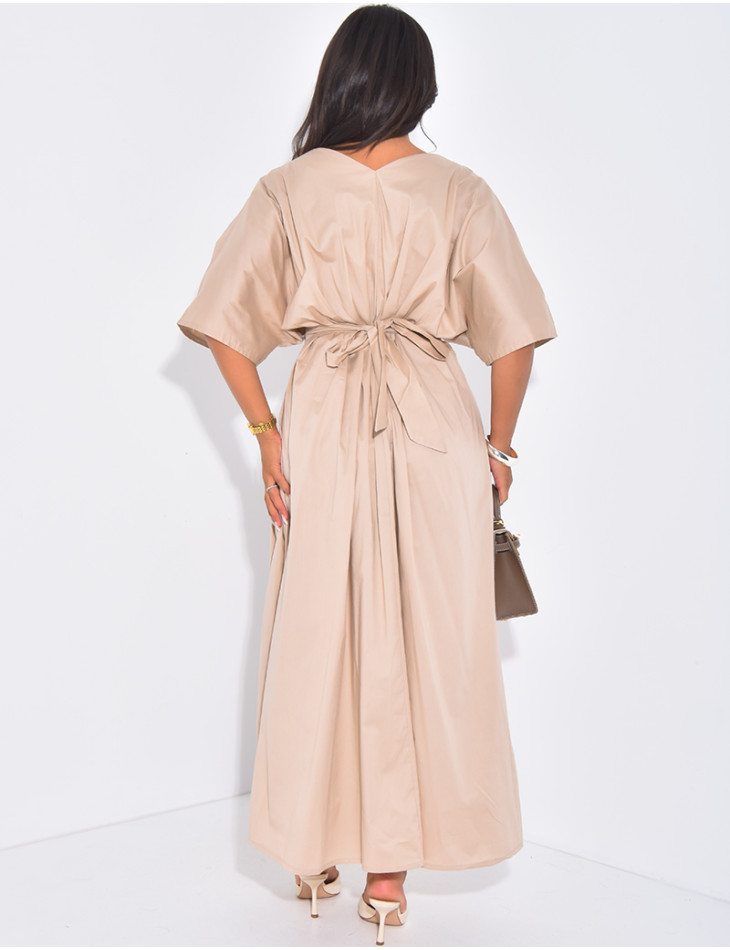 Langes, bauschiges Baumwollkleid mit Bindeband