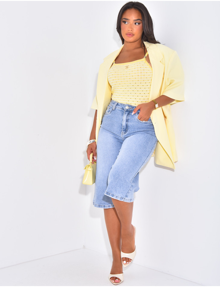 Stretch-Bermuda aus Jeans mit hoher Taille.