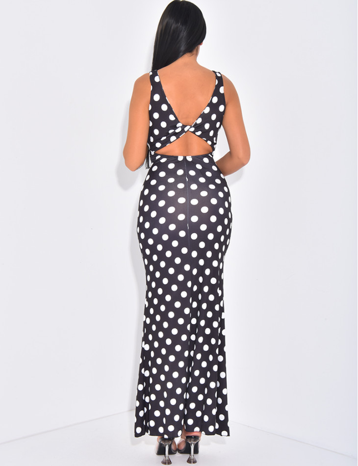 Langes, tief ausgeschnittenes Kleid mit Pünktchenmuster