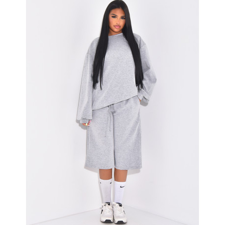 Ensemble short bermuda et sweat oversize molletoné