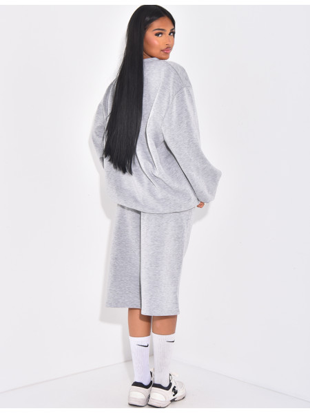 Ensemble short bermuda et sweat oversize molletoné