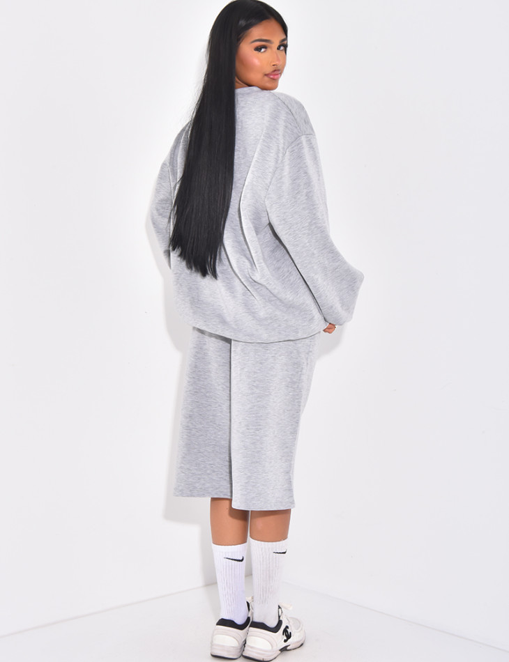 Ensemble short bermuda et sweat oversize molletoné