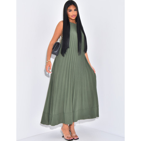 Sleeveless pleated dress with shoulder tie