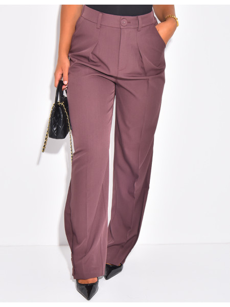 Pantalon de tailleur à boutons aux chevilles