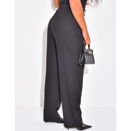 Pantalon de tailleur à boutons aux chevilles