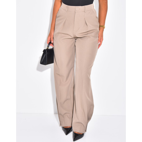 Pantalon de tailleur à boutons aux chevilles