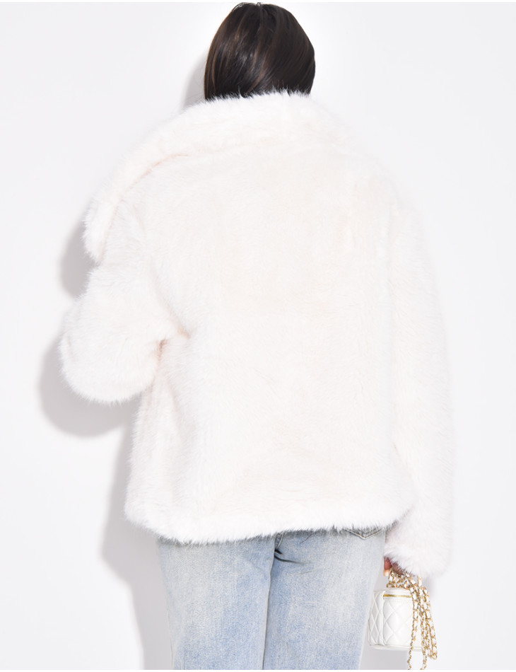 Short faux fur jacket with turn-down collar