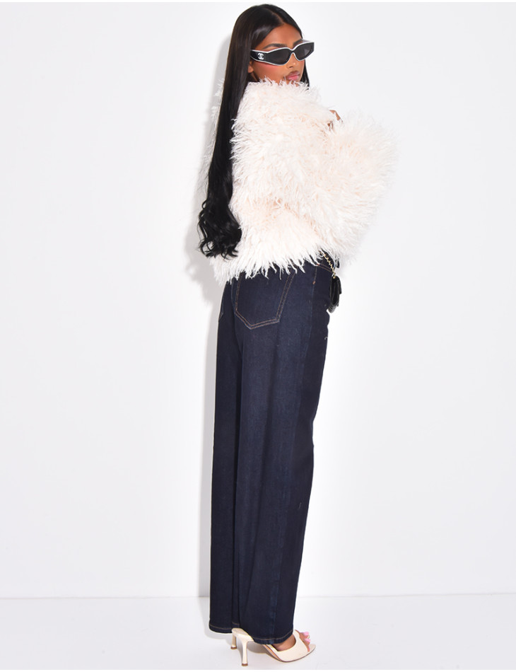 Kurzer Mantel mit flauschigem Fell