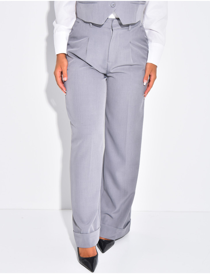 Hoch taillierte Anzughose mit Umschlag