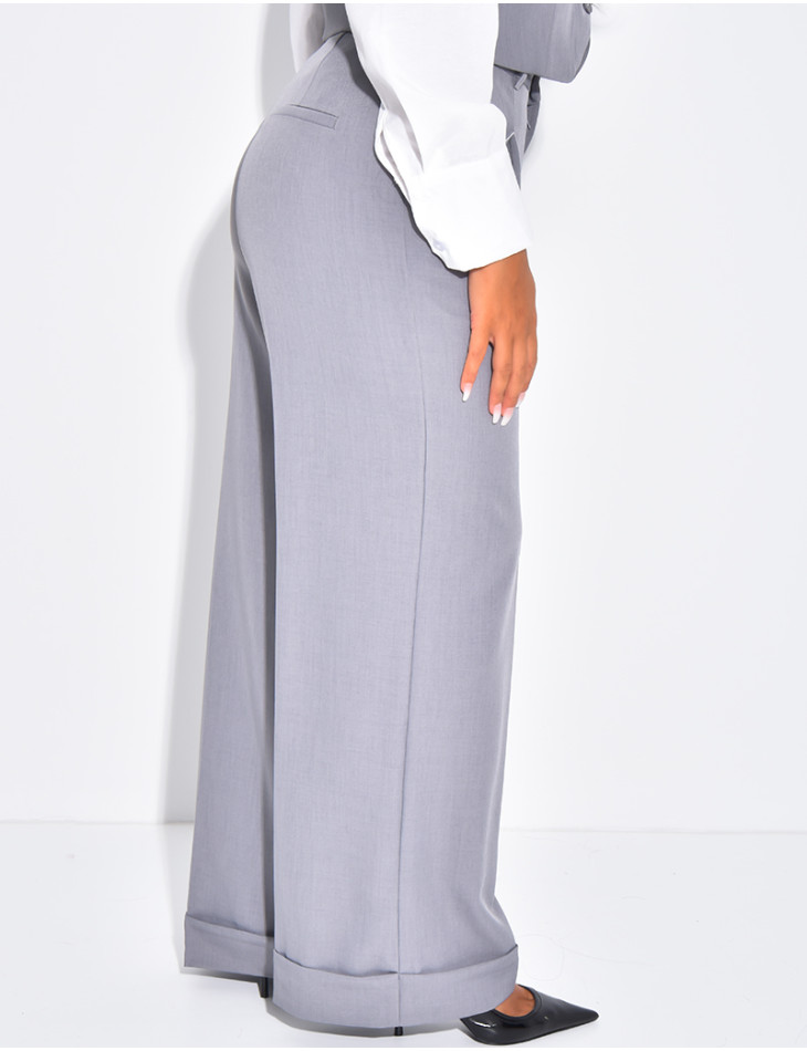 Hoch taillierte Anzughose mit Umschlag