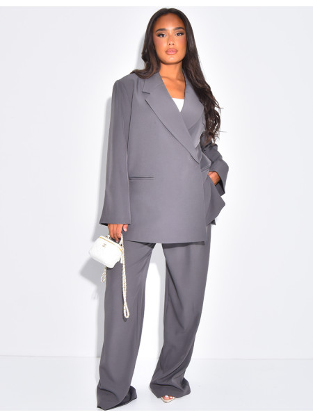 Oversized blazer with side slits