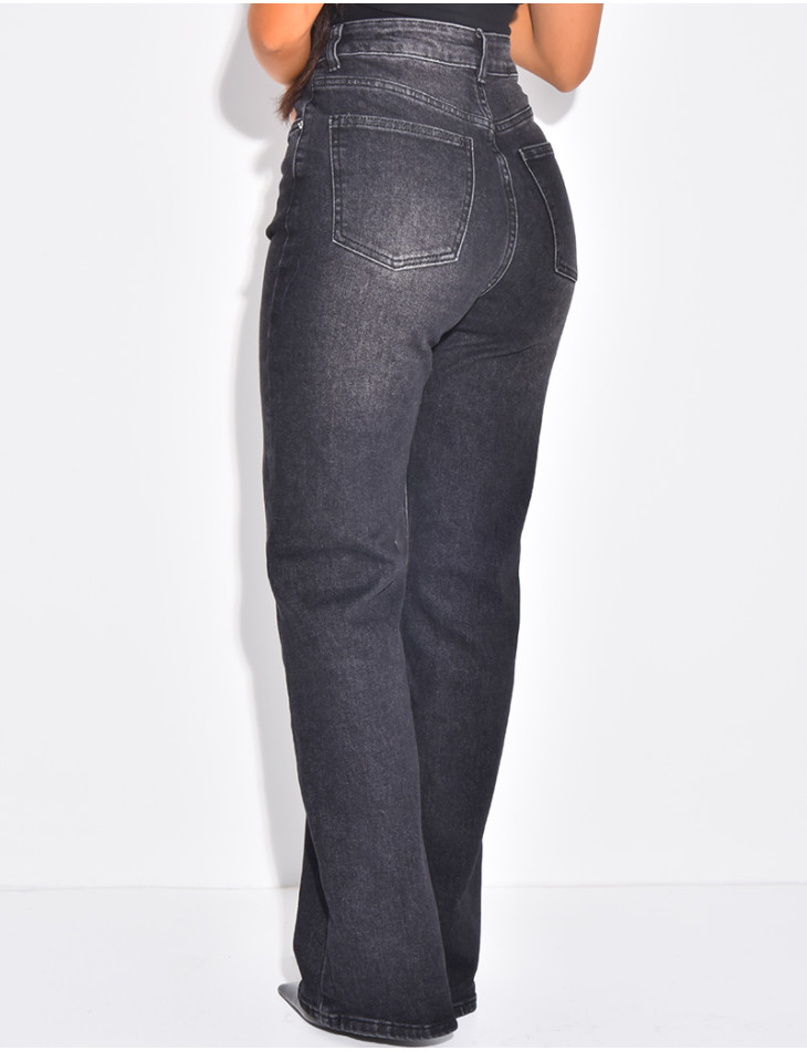 Straight-leg stretch jeans with crossover button fastening