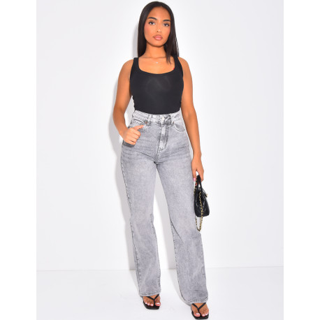 Gerade geschnittene Jeans in grauer Waschung mit Stretchanteil