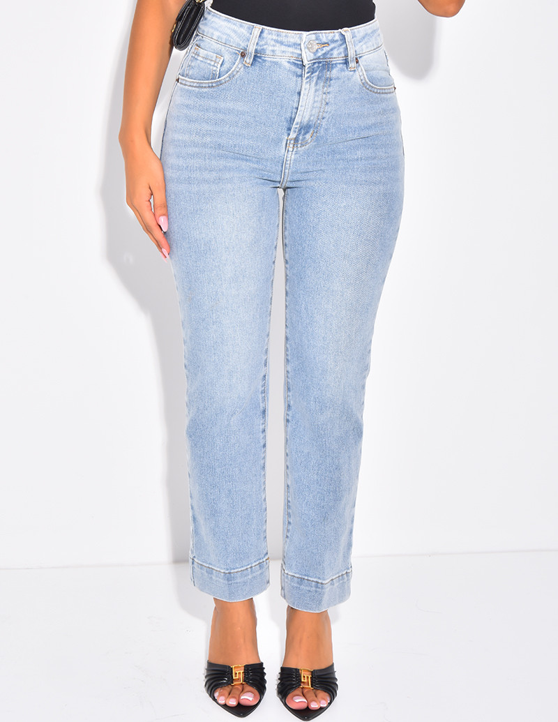 Short blue faded mom jeans