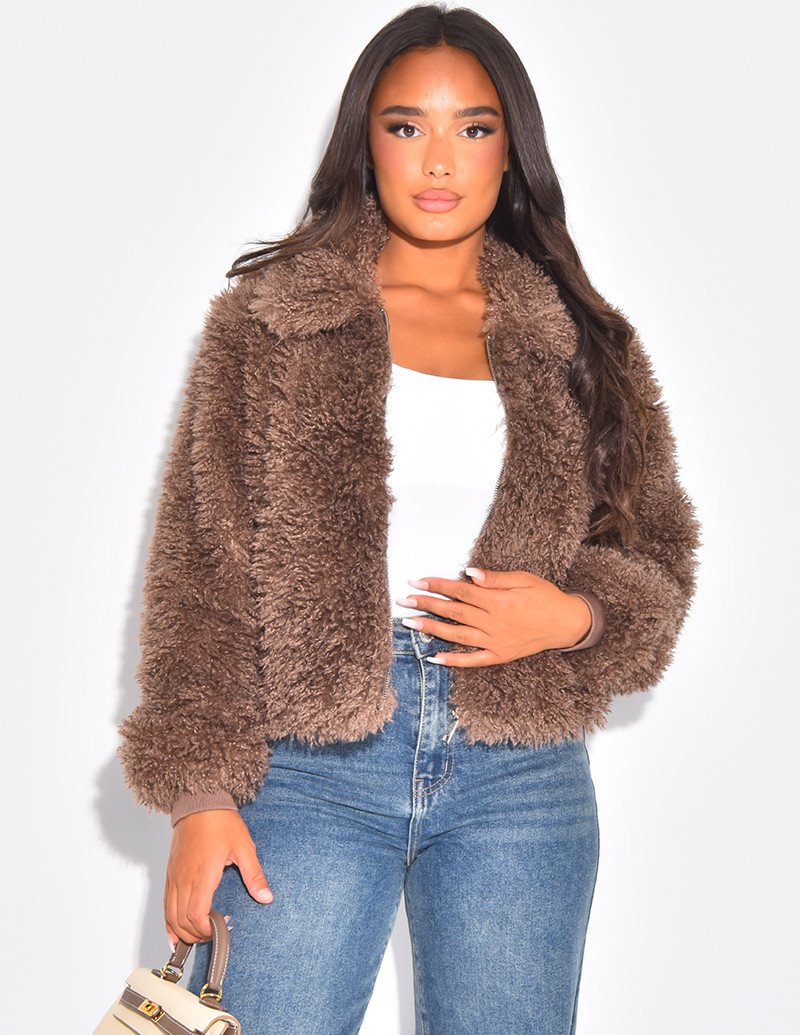 Kurzer Mantel mit...