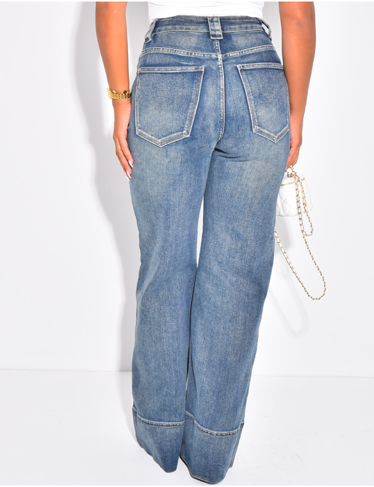 Weite Stretchjeans mit Umschlag