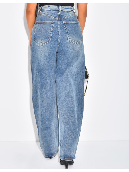 Wide-leg jeans with cuffed waist