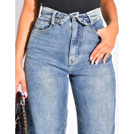 Wide-leg jeans with cuffed waist