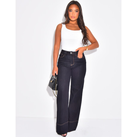 Weite Stretchjeans mit Umschlag