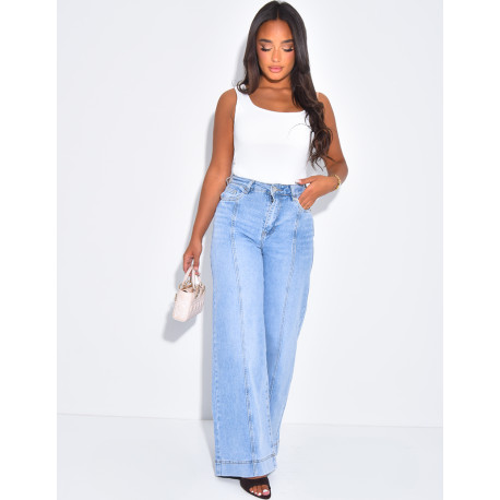 Jeans coupe large à coutures apparentes