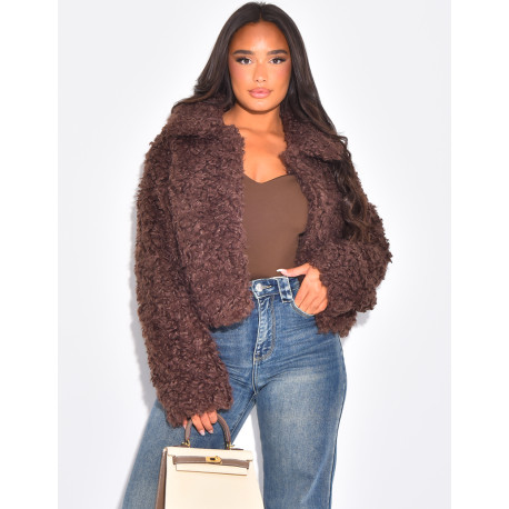 Veste courte en fourrure effet mouton bouclé marron