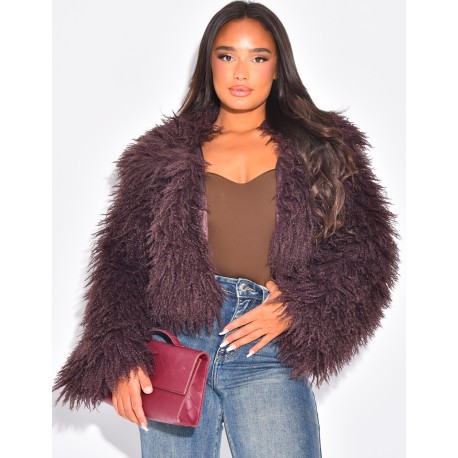 Kurzer Mantel mit flauschigem Fell