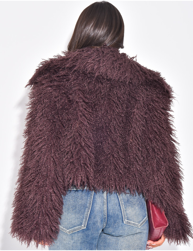 Kurzer Mantel mit flauschigem Fell