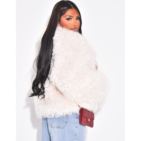 Kurzer Mantel mit flauschigem Fell