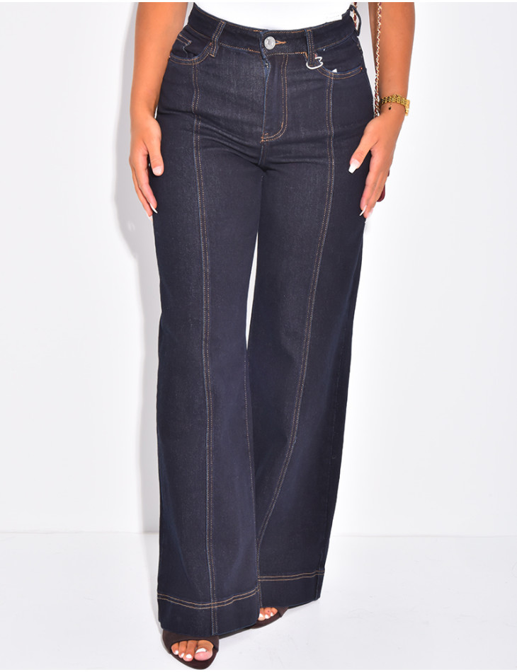 Jeans coupe large à coutures apparentes