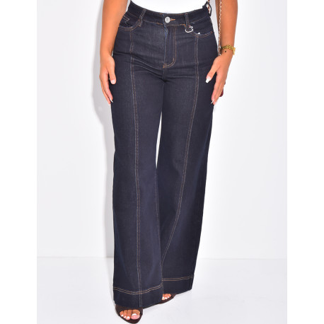 Jeans coupe large à coutures apparentes