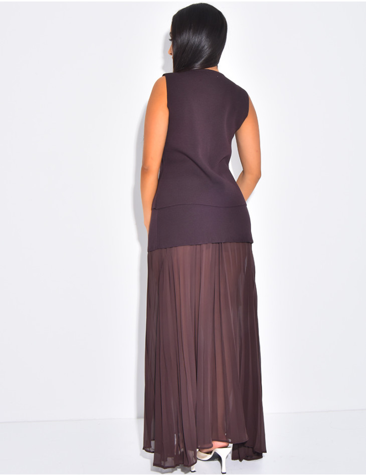 Sleeveless fitted waistcoat with gold buttons and long skirt