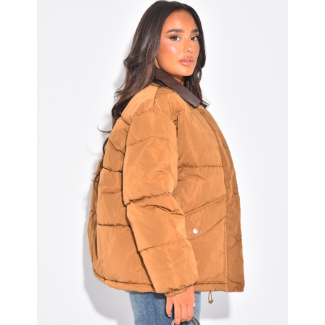 Doudoune matelassée à col en cuir contrastant