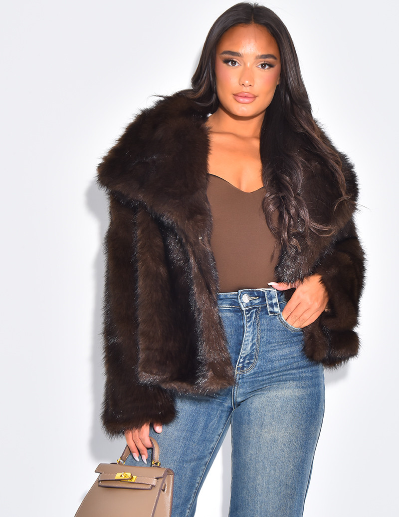 Veste courte en fausse...