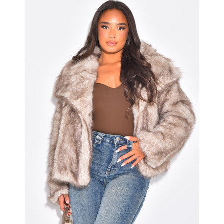 Veste courte en fausse fourrure