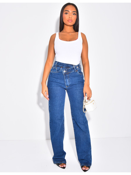 Straight-leg stretch jeans with crossover button fastening