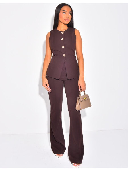 Ensemble top sans manche à boutons dorés & pantalon flare