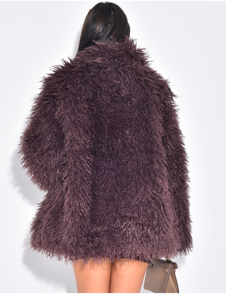 Mid-length coat with fluffy fur